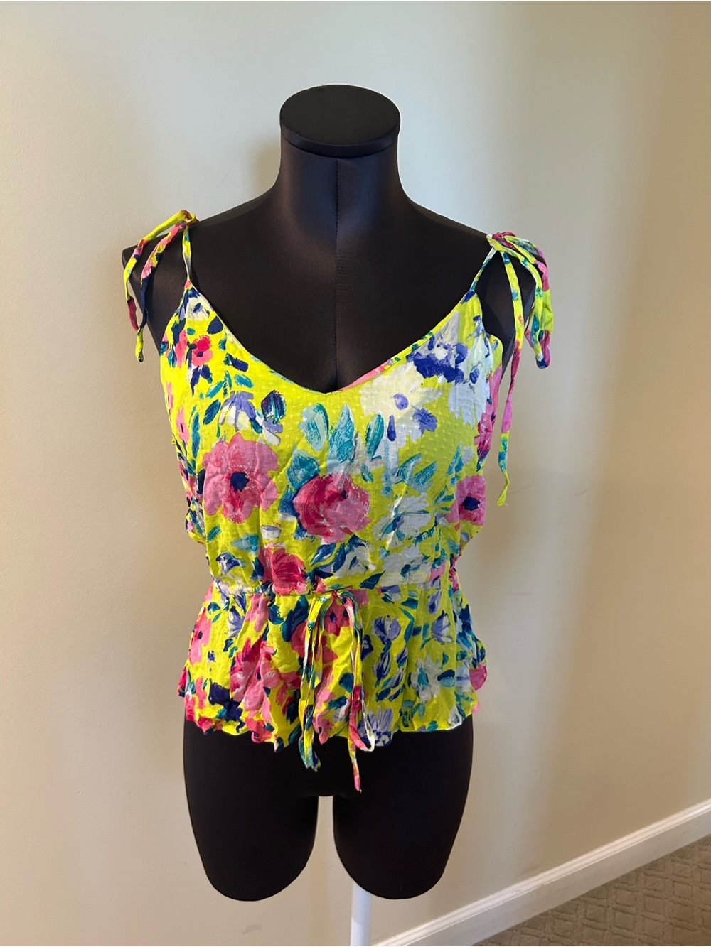 Forever 21 Neon Yellow Floral Tie-Shoulder Tank size S